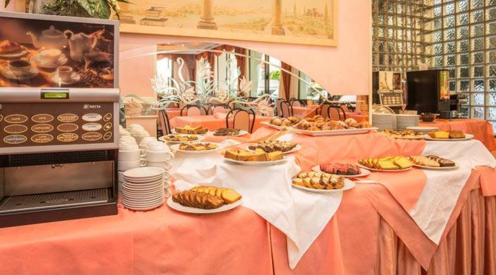 Hotel Pineta Bellaria-Igea Marina Eksteriør bilde
