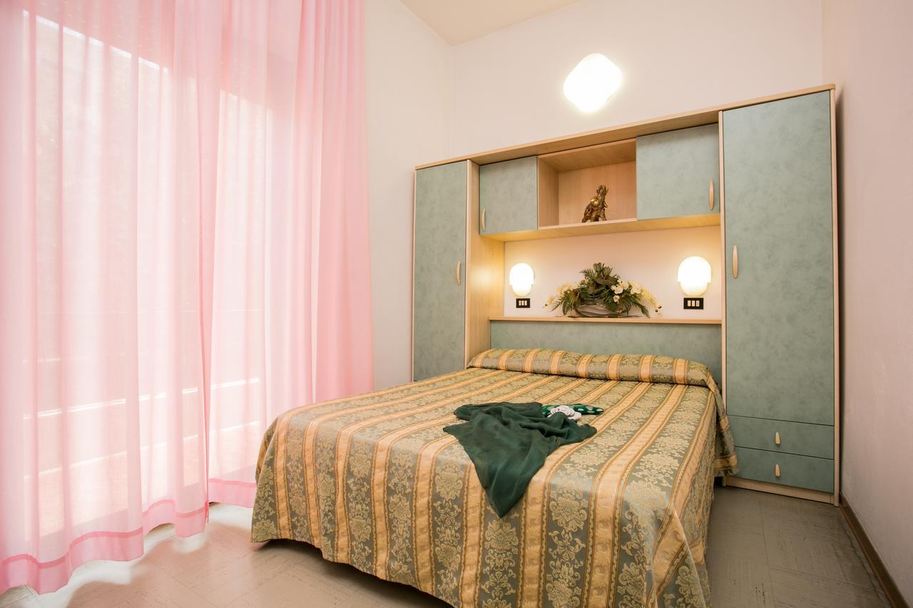 Hotel Pineta Bellaria-Igea Marina Eksteriør bilde