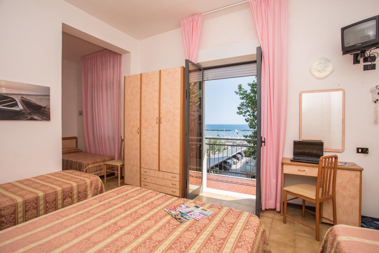 Hotel Pineta Bellaria-Igea Marina Eksteriør bilde