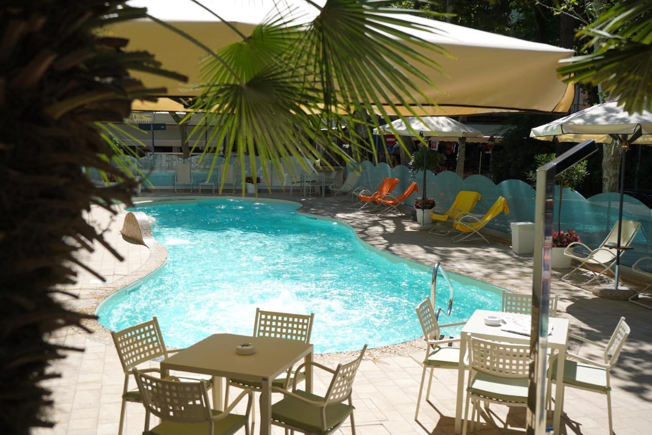 Hotel Pineta Bellaria-Igea Marina Eksteriør bilde